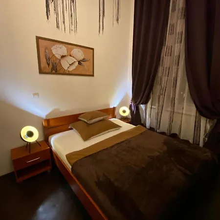 Apartment Location In The Heart Of The City, 2 Bedrooms, 2 Bathrooms Budapest