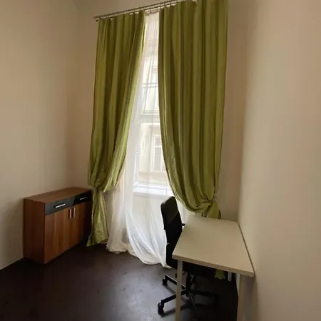Location In The Heart Of The City, 2 Bedrooms, 2 Bathrooms