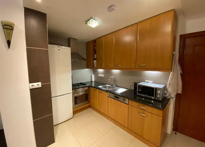 Location In The Heart Of The City, 2 Bedrooms, 2 Bathrooms * Budapest
