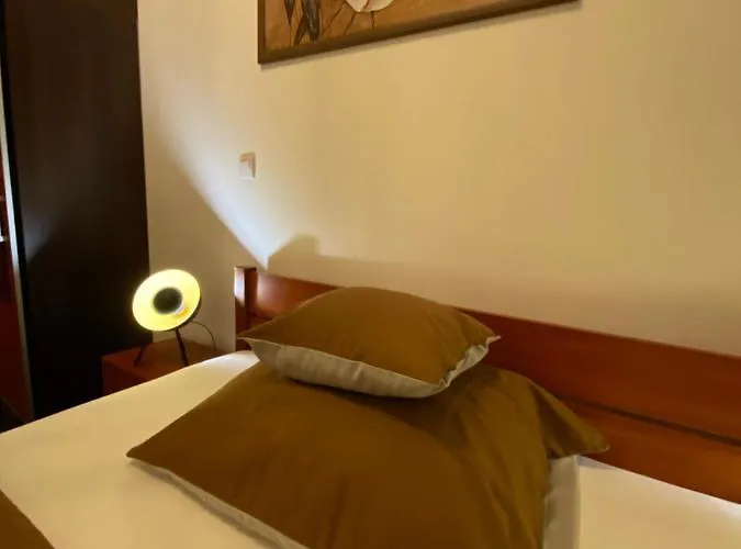 Location In The Heart Of The City, 2 Bedrooms, 2 Bathrooms Apartment Budapest